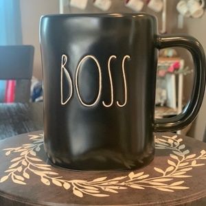 Rae Dunn "BOSS" black mug